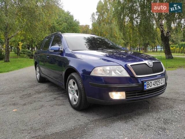 Синий Шкода Октавия, объемом двигателя 1.6 л и пробегом 310 тыс. км за 5999 $, фото 3 на Automoto.ua