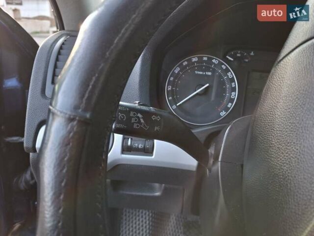 Синий Шкода Октавия, объемом двигателя 1.6 л и пробегом 247 тыс. км за 6000 $, фото 15 на Automoto.ua