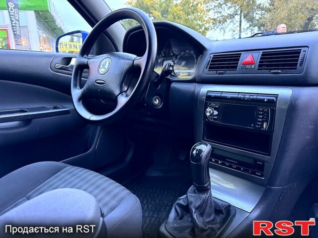 Синий Шкода Октавия, объемом двигателя 1.6 л и пробегом 224 тыс. км за 6650 $, фото 6 на Automoto.ua