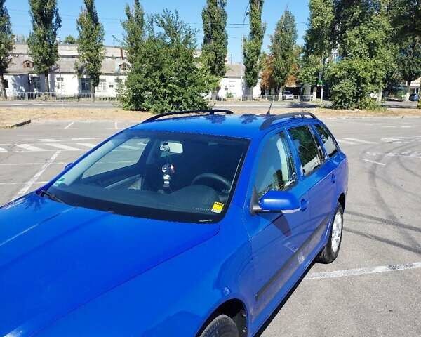 Синий Шкода Октавия, объемом двигателя 1.6 л и пробегом 250 тыс. км за 5700 $, фото 7 на Automoto.ua