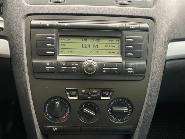 Синій Шкода Октавія, об'ємом двигуна 1.6 л та пробігом 247 тис. км за 6200 $, фото 11 на Automoto.ua