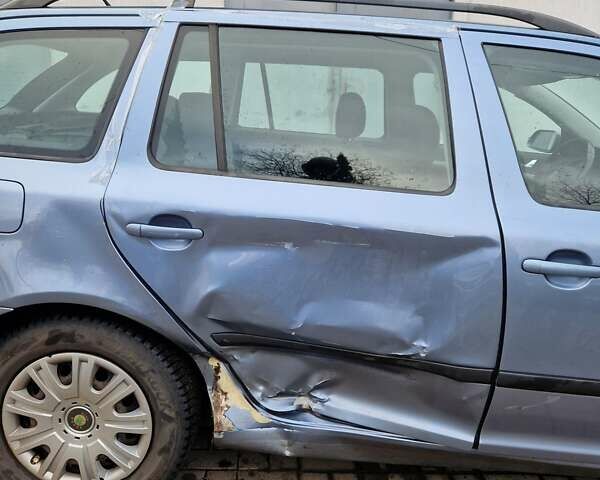 Синий Шкода Октавия, объемом двигателя 1.6 л и пробегом 253 тыс. км за 4600 $, фото 8 на Automoto.ua