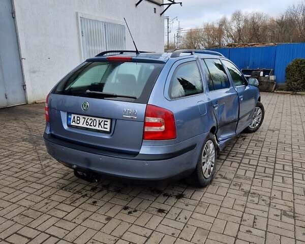 Синий Шкода Октавия, объемом двигателя 1.6 л и пробегом 253 тыс. км за 4600 $, фото 4 на Automoto.ua