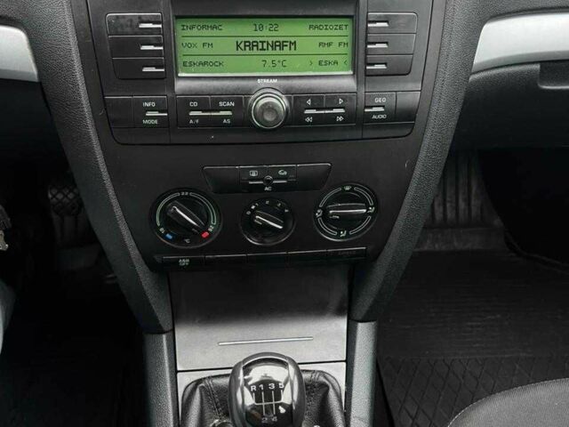 Синий Шкода Октавия, объемом двигателя 1.9 л и пробегом 336 тыс. км за 3510 $, фото 12 на Automoto.ua