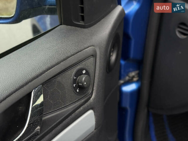 Синий Шкода Октавия, объемом двигателя 2 л и пробегом 314 тыс. км за 6850 $, фото 7 на Automoto.ua