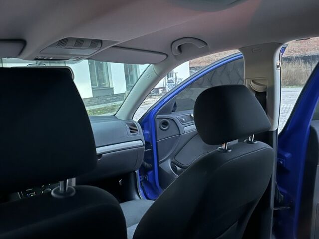 Синий Шкода Октавия, объемом двигателя 2 л и пробегом 281 тыс. км за 3399 $, фото 14 на Automoto.ua