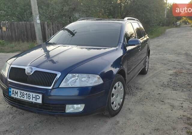 Синий Шкода Октавия, объемом двигателя 1.8 л и пробегом 249 тыс. км за 5450 $, фото 1 на Automoto.ua