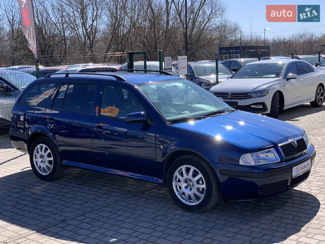 Синий Шкода Октавия, объемом двигателя 1.6 л и пробегом 150 тыс. км за 6155 $, фото 4 на Automoto.ua