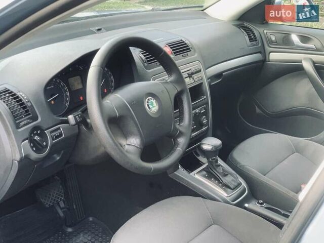 Шкода Октавия 2008 в Сваляве на Automoto.ua Синий Шкода Октавия, объемом двигателя 1.6 л и пробегом 219 тыс. км за 5800 $, фото 8 на Automoto.ua