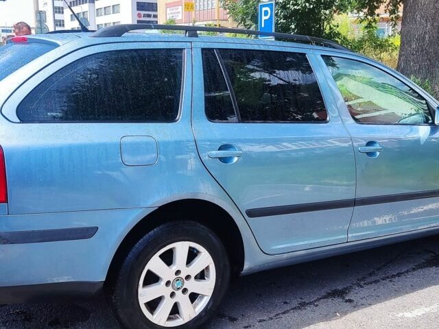 Синий Шкода Октавия, объемом двигателя 0 л и пробегом 276 тыс. км за 6200 $, фото 1 на Automoto.ua