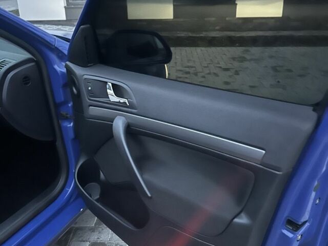 Синий Шкода Октавия, объемом двигателя 2 л и пробегом 281 тыс. км за 3399 $, фото 13 на Automoto.ua