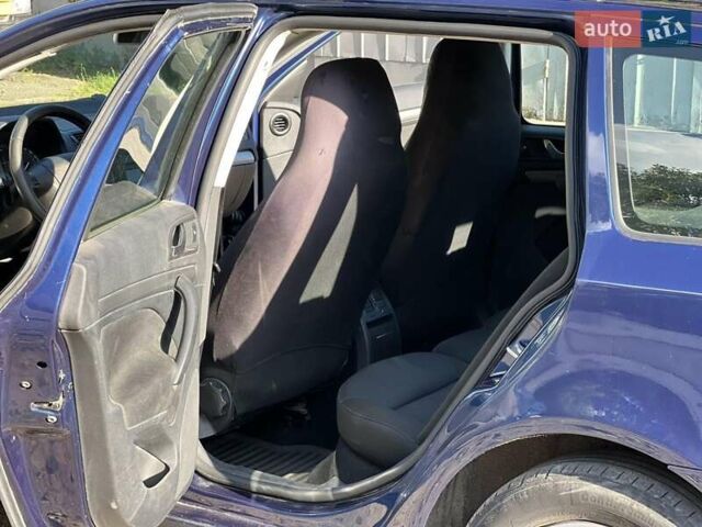 Синий Шкода Октавия, объемом двигателя 1.6 л и пробегом 254 тыс. км за 5800 $, фото 3 на Automoto.ua