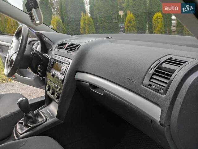 Синий Шкода Октавия, объемом двигателя 1.6 л и пробегом 310 тыс. км за 5999 $, фото 24 на Automoto.ua