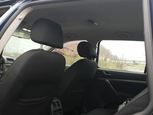 Синій Шкода Октавія, об'ємом двигуна 2 л та пробігом 333 тис. км за 3000 $, фото 10 на Automoto.ua