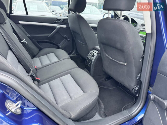 Синий Шкода Октавия, объемом двигателя 1.6 л и пробегом 227 тыс. км за 6200 $, фото 28 на Automoto.ua