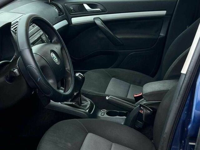 Синий Шкода Октавия, объемом двигателя 1.9 л и пробегом 336 тыс. км за 3510 $, фото 9 на Automoto.ua