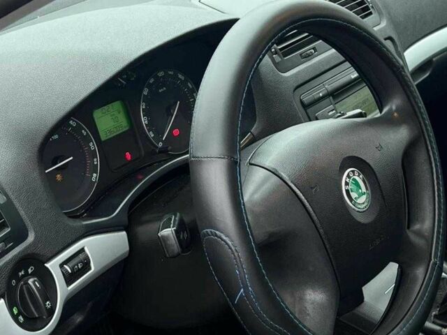 Синий Шкода Октавия, объемом двигателя 1.9 л и пробегом 336 тыс. км за 3510 $, фото 8 на Automoto.ua