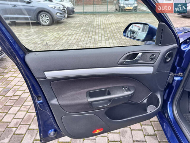 Синий Шкода Октавия, объемом двигателя 1.6 л и пробегом 227 тыс. км за 6200 $, фото 15 на Automoto.ua