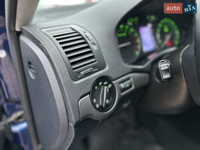 Синий Шкода Октавия, объемом двигателя 1.9 л и пробегом 286 тыс. км за 7100 $, фото 14 на Automoto.ua