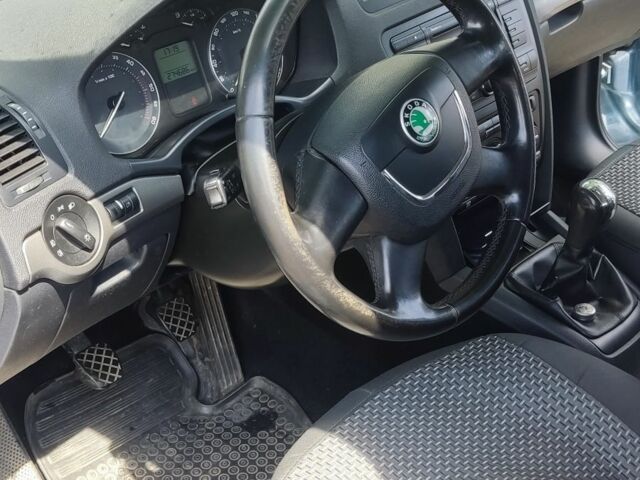 Синий Шкода Октавия, объемом двигателя 0 л и пробегом 276 тыс. км за 6200 $, фото 9 на Automoto.ua