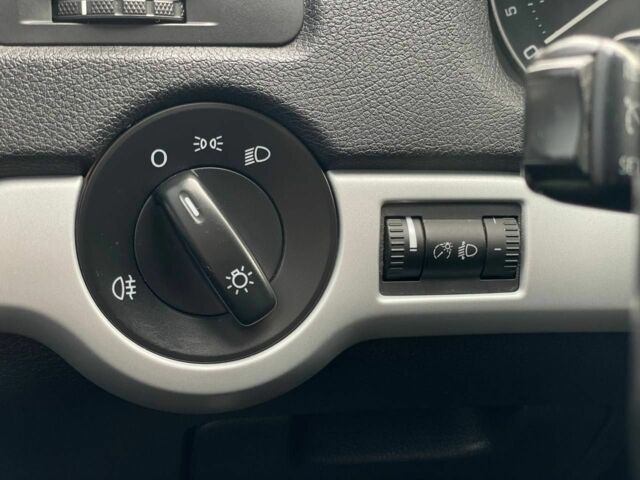 Синій Шкода Октавія, об'ємом двигуна 1.6 л та пробігом 247 тис. км за 6200 $, фото 13 на Automoto.ua