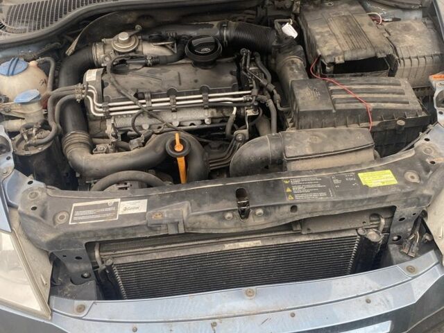 Синий Шкода Октавия, объемом двигателя 1.9 л и пробегом 300 тыс. км за 2950 $, фото 4 на Automoto.ua