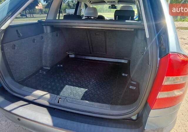 Синий Шкода Октавия, объемом двигателя 2 л и пробегом 151 тыс. км за 8500 $, фото 5 на Automoto.ua