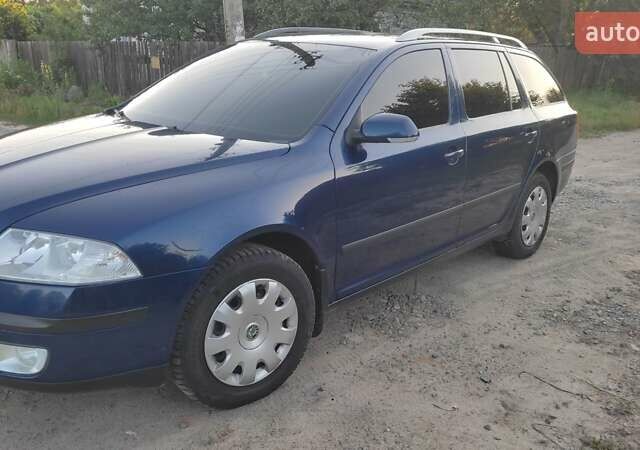 Синий Шкода Октавия, объемом двигателя 1.8 л и пробегом 249 тыс. км за 5450 $, фото 2 на Automoto.ua