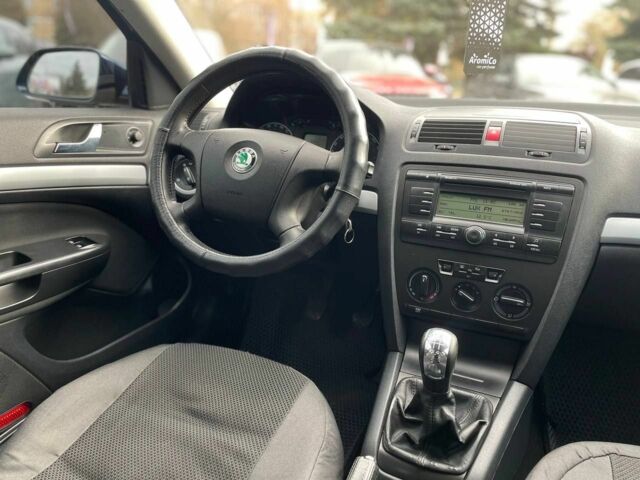 Синій Шкода Октавія, об'ємом двигуна 1.6 л та пробігом 247 тис. км за 6200 $, фото 18 на Automoto.ua