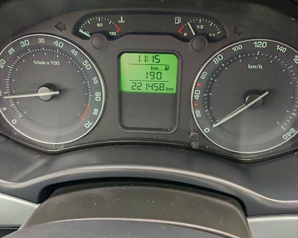 Синий Шкода Октавия, объемом двигателя 1.6 л и пробегом 220 тыс. км за 6500 $, фото 8 на Automoto.ua