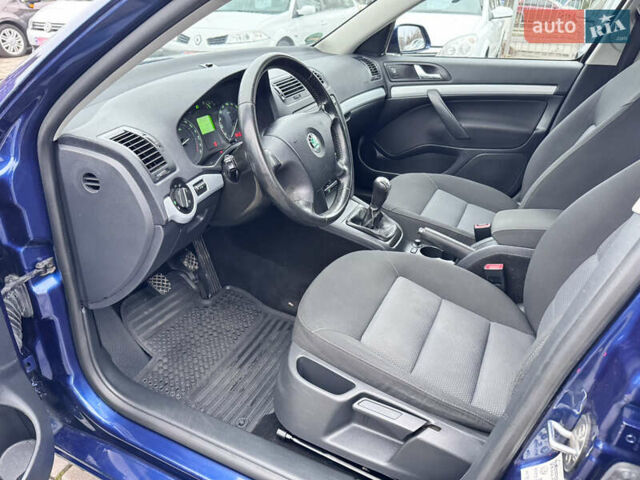 Синий Шкода Октавия, объемом двигателя 1.6 л и пробегом 227 тыс. км за 6200 $, фото 16 на Automoto.ua