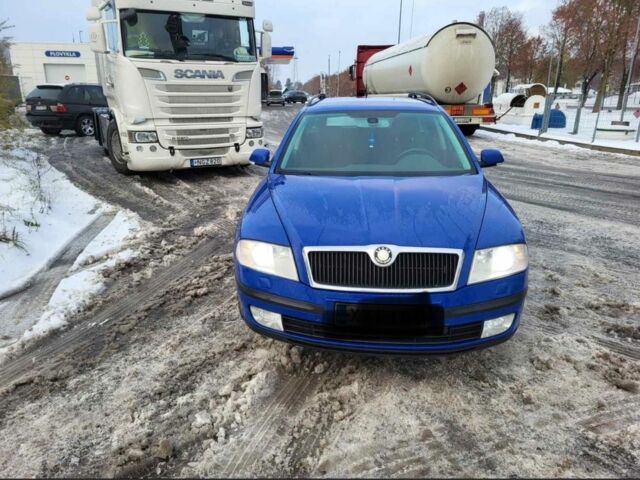 Синій Шкода Октавія, об'ємом двигуна 2 л та пробігом 327 тис. км за 3350 $, фото 2 на Automoto.ua
