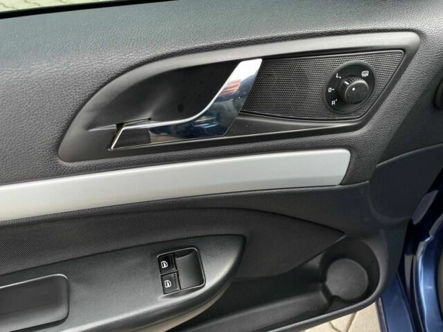 Синій Шкода Октавія, об'ємом двигуна 1.6 л та пробігом 247 тис. км за 6200 $, фото 8 на Automoto.ua