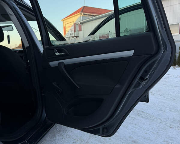Синій Шкода Октавія, об'ємом двигуна 1.6 л та пробігом 216 тис. км за 5900 $, фото 23 на Automoto.ua