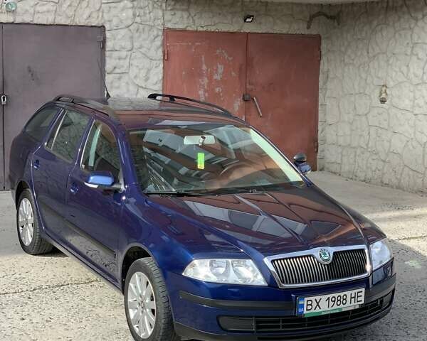 Синий Шкода Октавия, объемом двигателя 1.6 л и пробегом 155 тыс. км за 6850 $, фото 1 на Automoto.ua