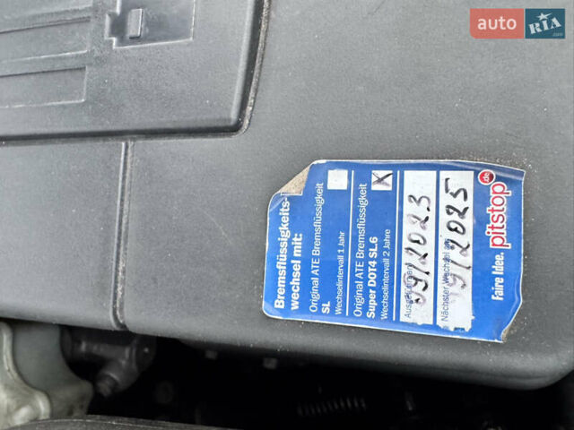 Синий Шкода Октавия, объемом двигателя 1.6 л и пробегом 227 тыс. км за 6200 $, фото 12 на Automoto.ua