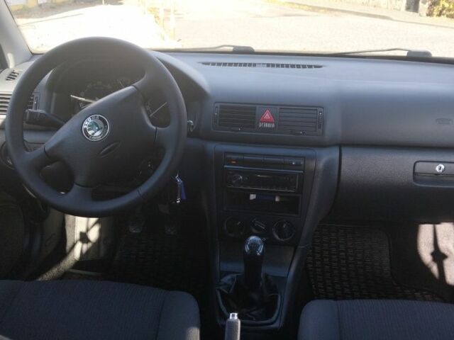 Синий Шкода Октавия, объемом двигателя 1 л и пробегом 230 тыс. км за 5100 $, фото 6 на Automoto.ua