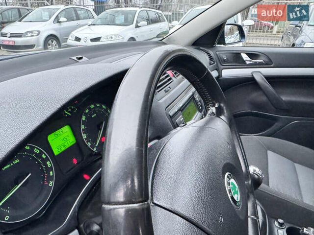 Синий Шкода Октавия, объемом двигателя 1.6 л и пробегом 227 тыс. км за 6200 $, фото 21 на Automoto.ua