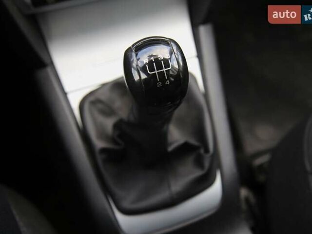 Шкода Октавія 2009 у Харкові на Automoto.ua Синій Шкода Октавія, об'ємом двигуна 1.6 л та пробігом 249 тис. км за 6999 $, фото 16 на Automoto.ua