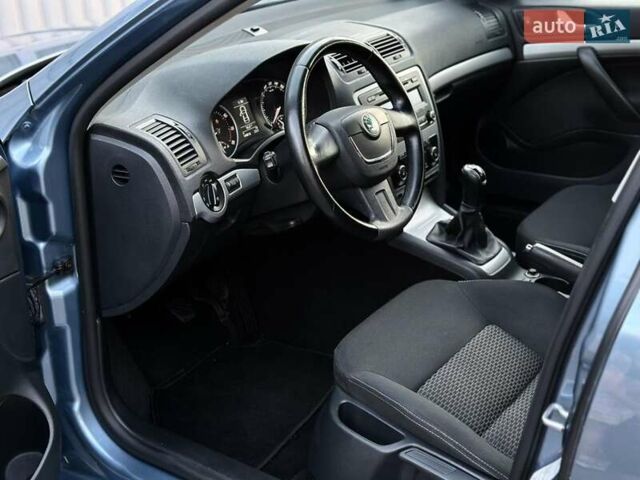 Синий Шкода Октавия, объемом двигателя 1.4 л и пробегом 244 тыс. км за 6900 $, фото 12 на Automoto.ua