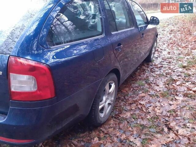 Синий Шкода Октавия, объемом двигателя 1.6 л и пробегом 176 тыс. км за 6800 $, фото 2 на Automoto.ua