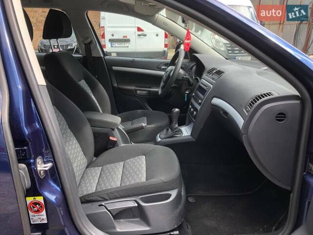 Синий Шкода Октавия, объемом двигателя 1.4 л и пробегом 266 тыс. км за 5800 $, фото 13 на Automoto.ua