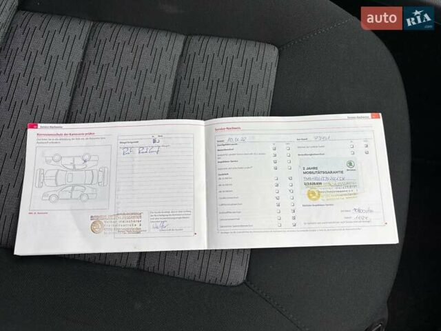 Синий Шкода Октавия, объемом двигателя 1.6 л и пробегом 86 тыс. км за 7900 $, фото 43 на Automoto.ua