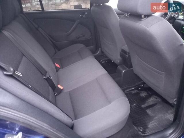 Шкода Октавия 2009 в Тернополе на Automoto.ua Синий Шкода Октавия, объемом двигателя 1.6 л и пробегом 233 тыс. км за 5799 $, фото 27 на Automoto.ua