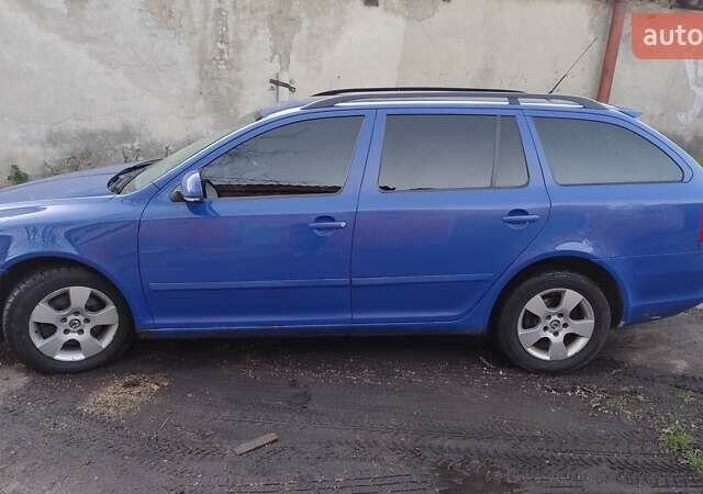 Синій Шкода Октавія, об'ємом двигуна 1.8 л та пробігом 264 тис. км за 5299 $, фото 3 на Automoto.ua