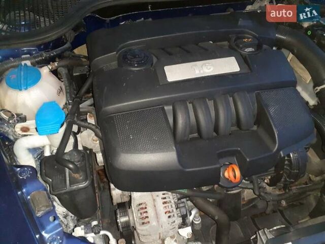 Синий Шкода Октавия, объемом двигателя 1.6 л и пробегом 176 тыс. км за 6800 $, фото 10 на Automoto.ua