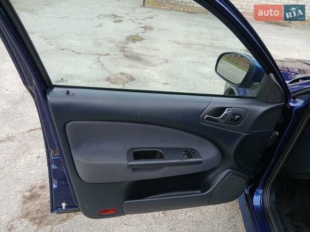 Синий Шкода Октавия, объемом двигателя 1.6 л и пробегом 181 тыс. км за 6500 $, фото 14 на Automoto.ua