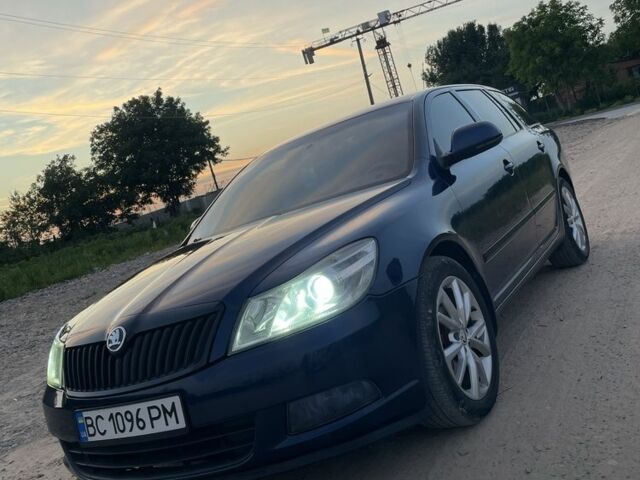 Синий Шкода Октавия, объемом двигателя 2 л и пробегом 279 тыс. км за 7500 $, фото 2 на Automoto.ua