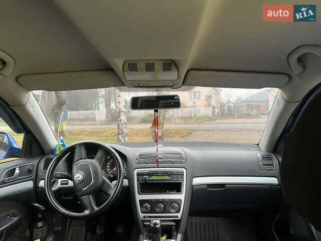 Синій Шкода Октавія, об'ємом двигуна 1.6 л та пробігом 299 тис. км за 6299 $, фото 17 на Automoto.ua