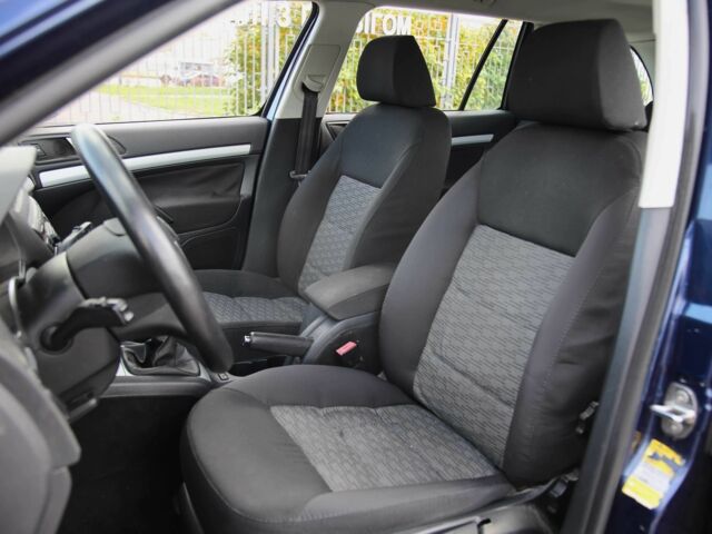 Шкода Октавія 2009 у Харкові на Automoto.ua Синій Шкода Октавія, об'ємом двигуна 1.6 л та пробігом 249 тис. км за 6999 $, фото 6 на Automoto.ua